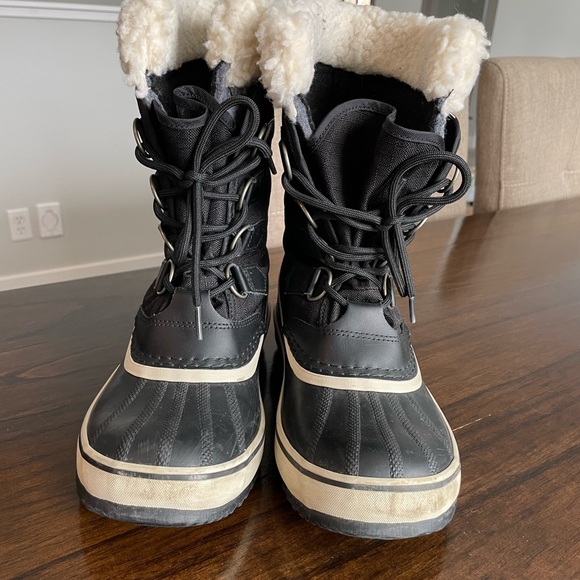 Sorel Winter Carnival Boots - Picture 3 of 4